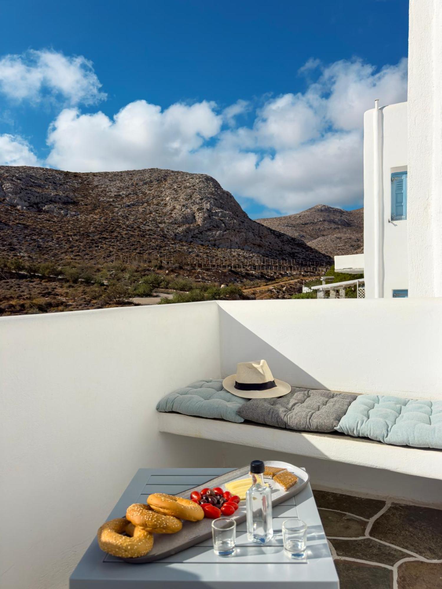 Aneton Residences Folegandros Karavostasis  Esterno foto
